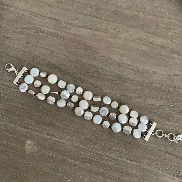 Lucky brand silver/pearl bracelet - Picture 1 of 4